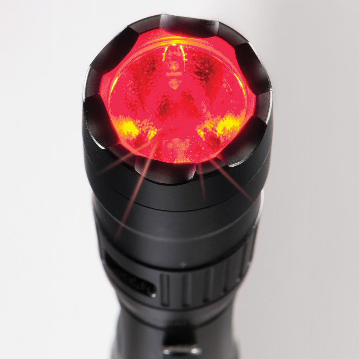 PELICAN 7600 TACTICAL FLASHLIGHT